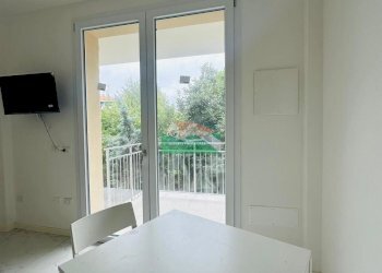 PHOTO-2025-09-10-16-59-39.jpg - One-room apartment Via Destra Canale Molinetto 101, Ravenna - photo 1