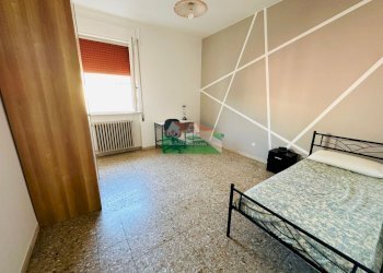 PHOTO-2024-07-29-18-24-59.jpg - Portion of a house via po, Ravenna - photo 1