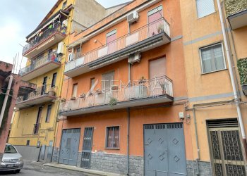 IMG_0941.jpg - Villa Via Reggio Calabria 14, Adrano - foto 1