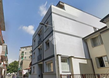 Three-room apartment Via Adige, San Donato Milanese - photo 3