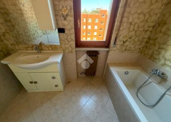 Three-room apartment Via Guido Rossa, Bussero - photo 18