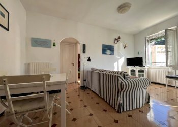 Soggiorno con cottura - Trilocale Zoagli - foto 3