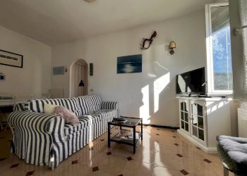 Soggiorno con cottura - Trilocale Zoagli - foto 7