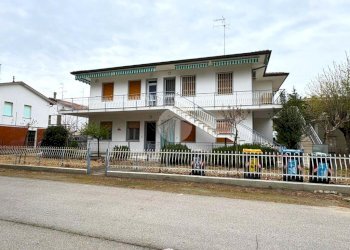 Bilocale Viale Segantini, Cesenatico - foto 1