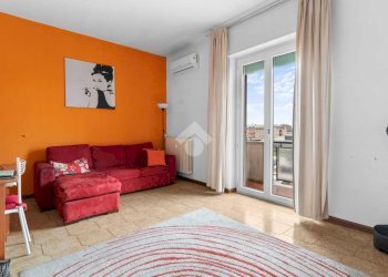 Two-room apartment Via Giuseppe Mazzini, Trezzano sul Naviglio - photo 4