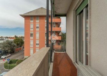 Two-room apartment Via Giuseppe Mazzini, Trezzano sul Naviglio - photo 21