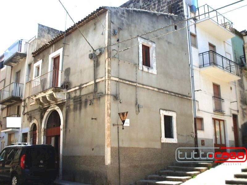 Casa indipendente via Bixio, Scicli - foto 1