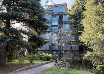 Three-room apartment Via Guido Rossa, Bussero - photo 2