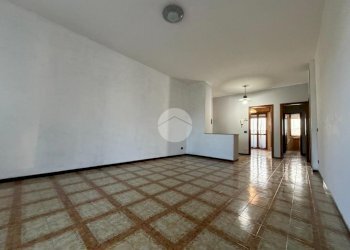 Three-room apartment Via Guido Rossa, Bussero - photo 8
