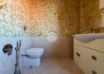 Three-room apartment Via Guido Rossa, Bussero - photo 17