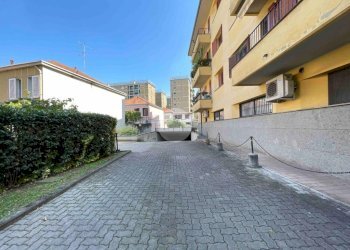 Box Via Vittorio Veneto, Bresso - foto 10