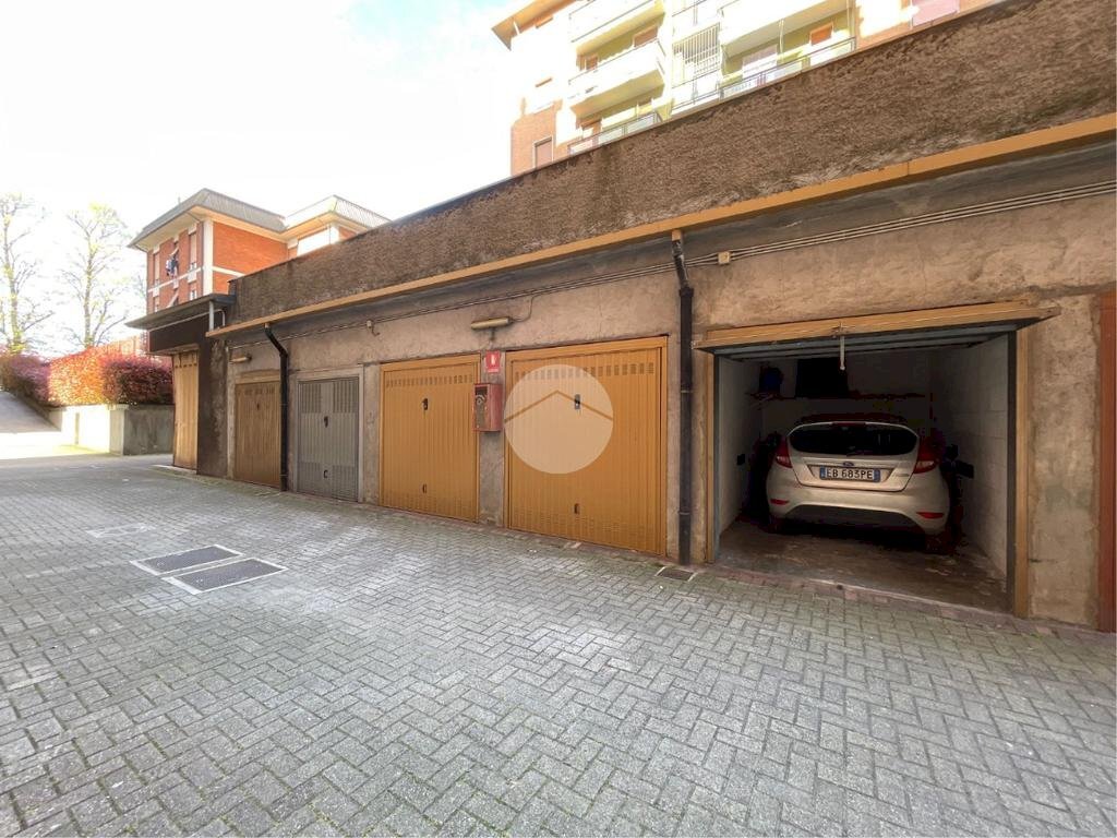 Box Via Vittorio Veneto, Bresso - foto 1