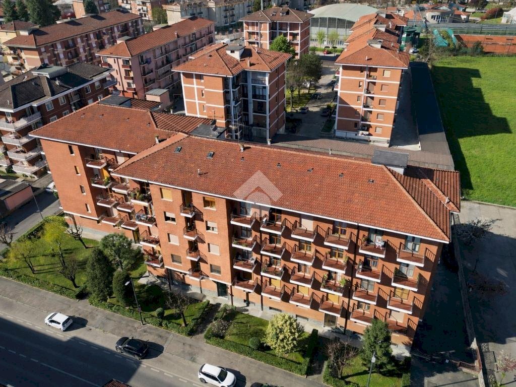 Three-room apartment Viale risorgimento, Bra - photo 2