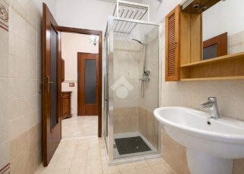 Three-room apartment Viale risorgimento, Bra - photo 8