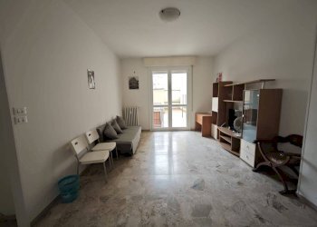 Quadrilocale Via San Felice, Bologna (zona Centro Storico) - foto 2