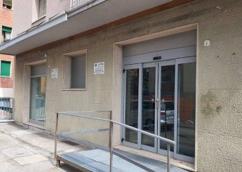 Negozio Via Giovanni Bertini, 1C, Bologna (zona San Donato) - foto 2