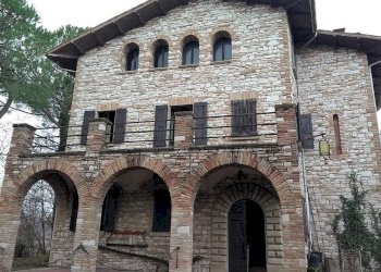 Villa Località Pantana, Pergola - foto 12