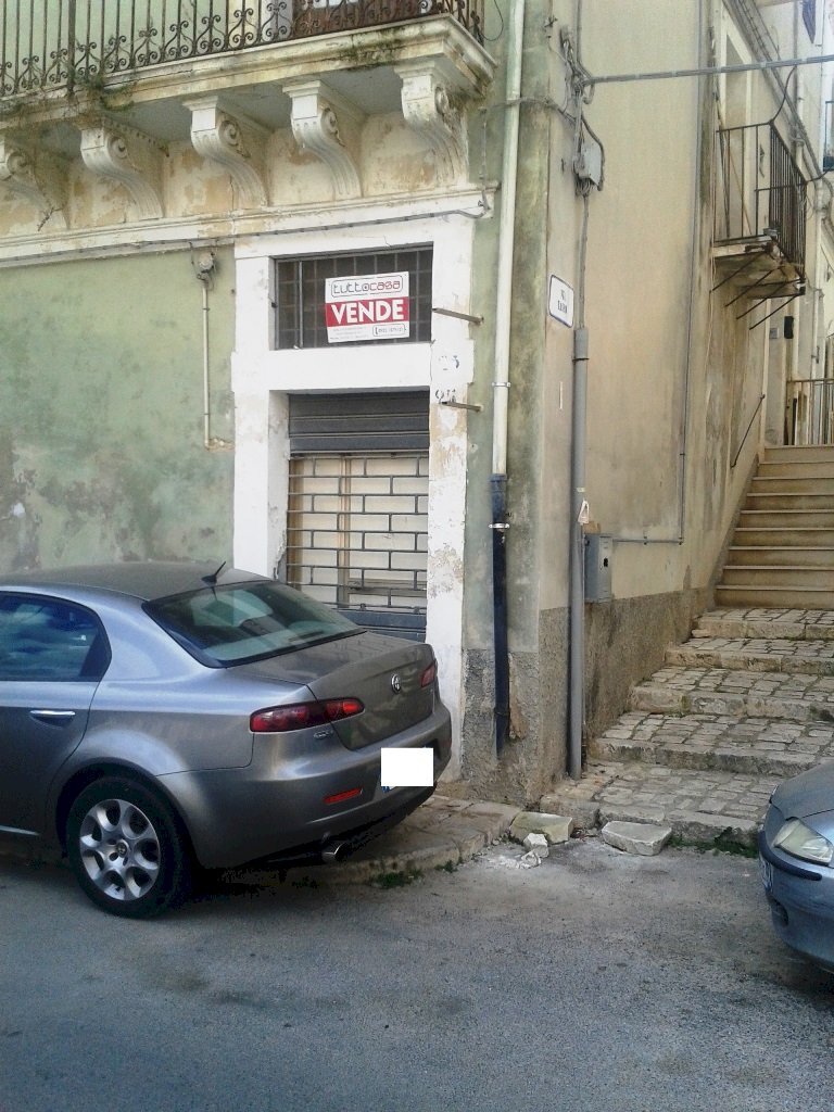 Locale Commerciale via Libertà, Scicli - foto 3