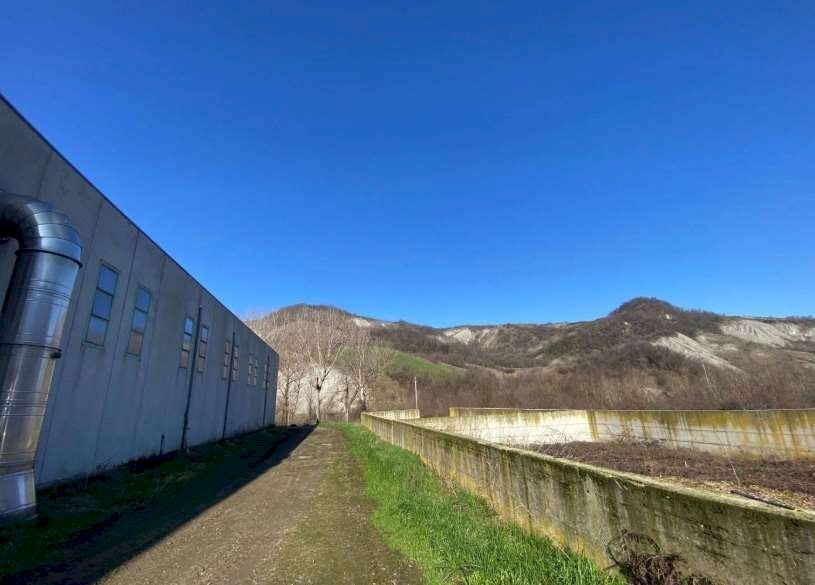 Capannone Serramazzoni - foto 1