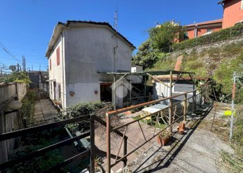 Casa indipendente Via Monfenera, Genova (zona Bolzaneto) - foto 21