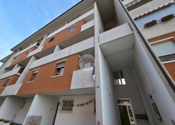 Apartment Via mezzaluna, San Mauro Torinese - photo 2