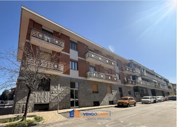 Magazzino Vinovo - foto 1