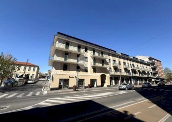 Trilocale Corso Massimo D'Azeglio, Ivrea - foto 1