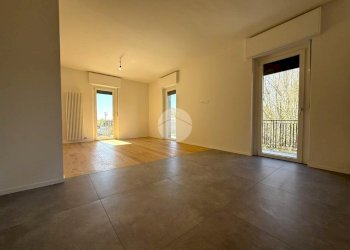 Trilocale Corso Massimo D'Azeglio, Ivrea - foto 3