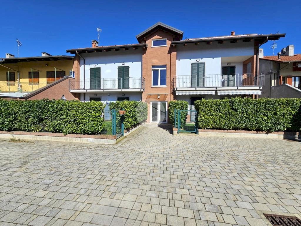 Three-room apartment Via San Antonio, Torrazza Piemonte - photo 1