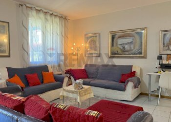 Villa a Schiera Via Villaggio Morosini, 21
Castelli Calepio, Castelli Calepio - foto 3