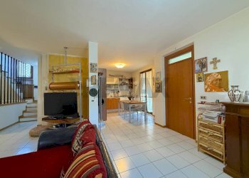 Villa a Schiera Via Villaggio Morosini, 21
Castelli Calepio, Castelli Calepio - foto 6