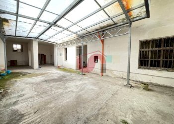 Foto 3 - Warehouse Via Paga, Benevento - photo 3