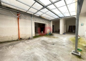 Foto 4 - Warehouse Via Paga, Benevento - photo 4