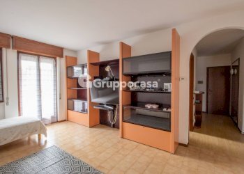 Foto 4 - Trilocale Via Melzi
 
63, Magenta - foto 4