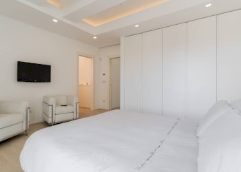 Foto 18 - Attic Piazza Garibaldi
 
24, Molfetta - photo 18