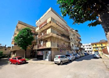 Edificio all\'aperto - Quadrilocale Afragola - foto 1