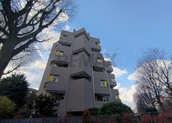 Edificio all\'aperto - Trilocale via Parri
 
21, Rho - foto 32