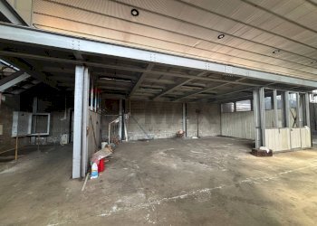 Parcheggio - Capannone via guido rossa
27, Magenta - foto 5