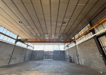 Parcheggio - Capannone via guido rossa
27, Magenta - foto 7