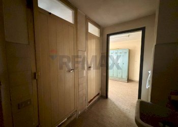 Hall / corridoio - Capannone via guido rossa
27, Magenta - foto 12