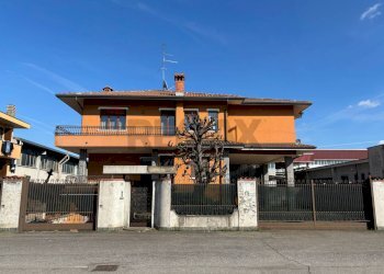 Casa all\'aperto - Capannone via guido rossa
27, Magenta - foto 30