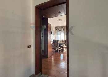 Hall / corridoio - Capannone via guido rossa
27, Magenta - foto 38