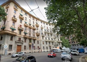 Edificio all\'aperto - Bar Tavola Calda - Fredda Piazzale Piola
 
1, Milano - foto 1