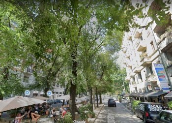 Edificio all\'aperto - Bar Tavola Calda - Fredda Piazzale Piola
 
1, Milano - foto 5