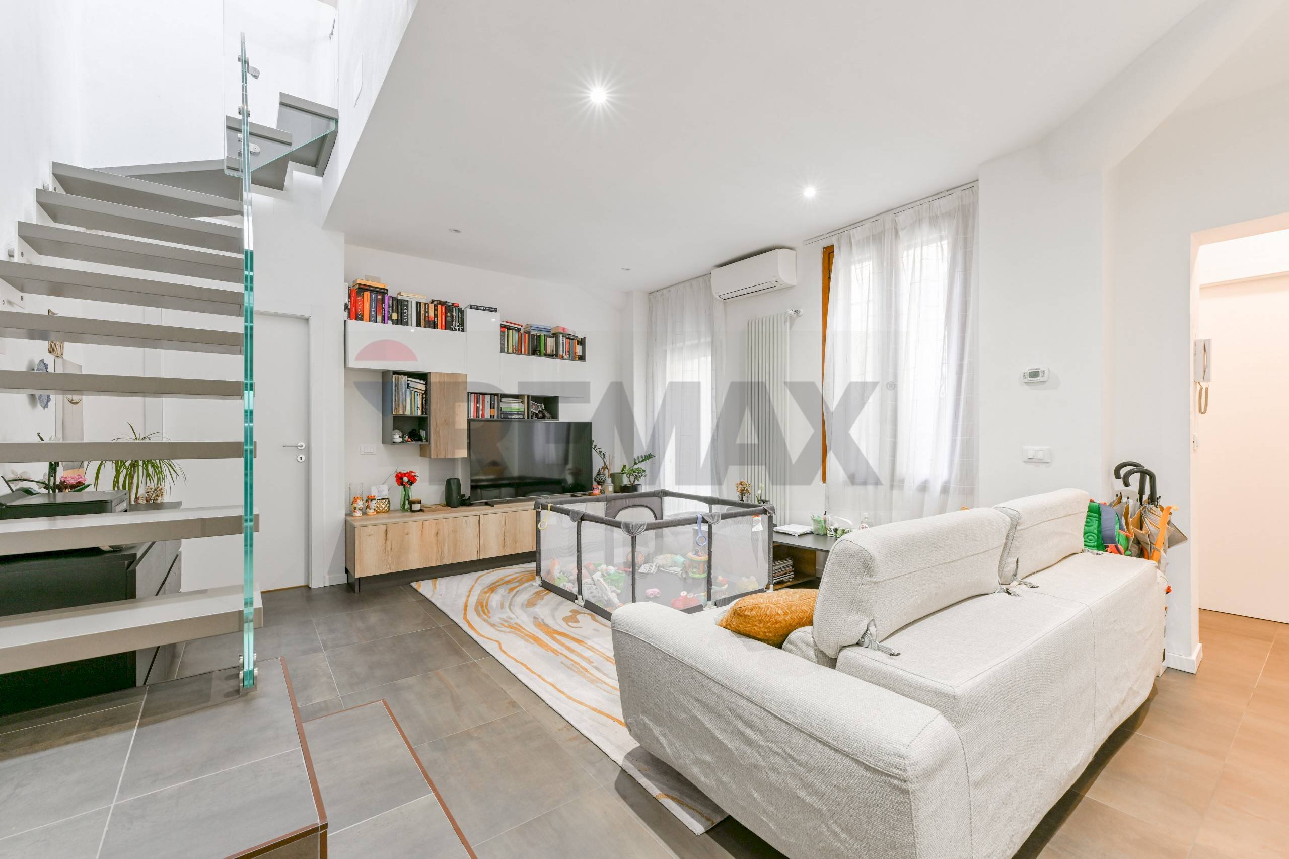 Soggiorno - Four-room apartment Via Luigi Cadorna
 
11, Vimodrone - photo 2