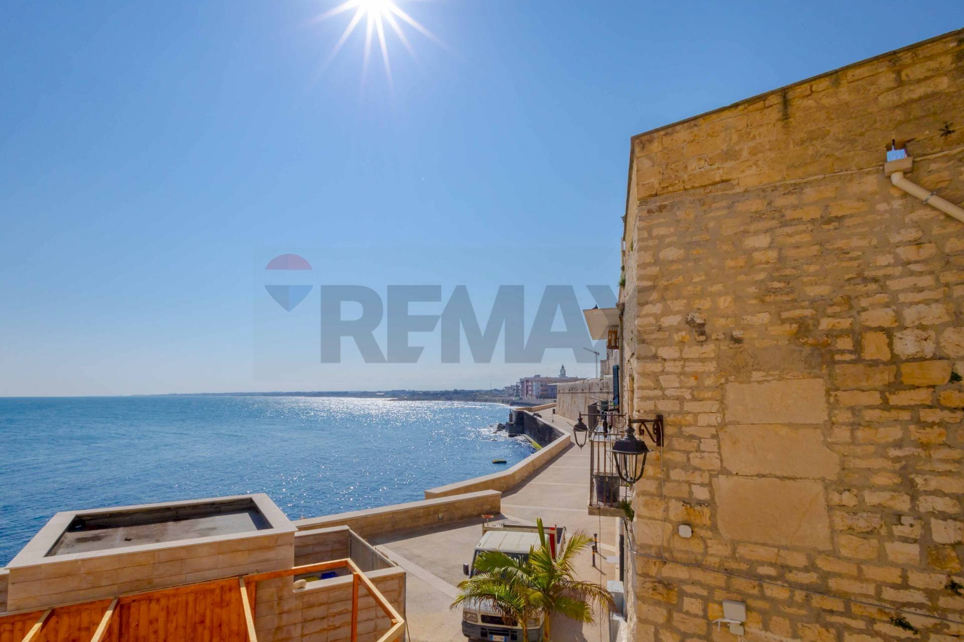Vista dell\'acqua - Bilocale Piazza Duomo
 
44, Giovinazzo - foto 1