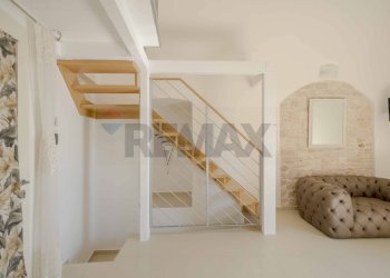 Scale - Bilocale Piazza Duomo
44, Giovinazzo - foto 9