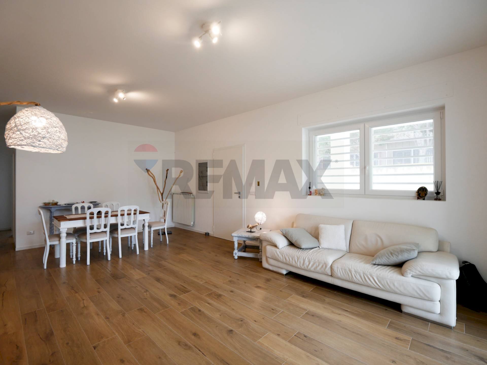 Sala da pranzo - Villa Via Luisi
29, Bari - photo 2