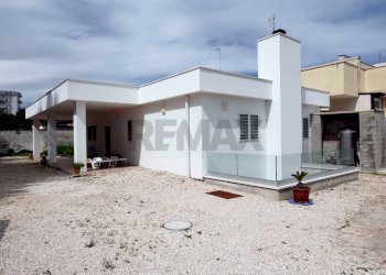 Casa all\'aperto - Villa Via Luisi
 
29, Bari - foto 3