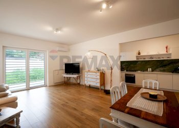 Sala da pranzo - Villa Via Luisi
 
29, Bari - foto 4